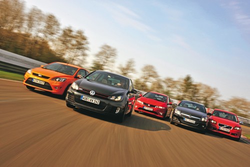 Które GTI jest najlepsze? Ford Focus ST kontra VW Golf GTI, Honda Civic Type R i Volvo C30 T5