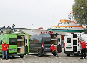 Kampery, przyczepy do przewozu szybowców czy food trucki - ciekawostki z bazy CEPiK