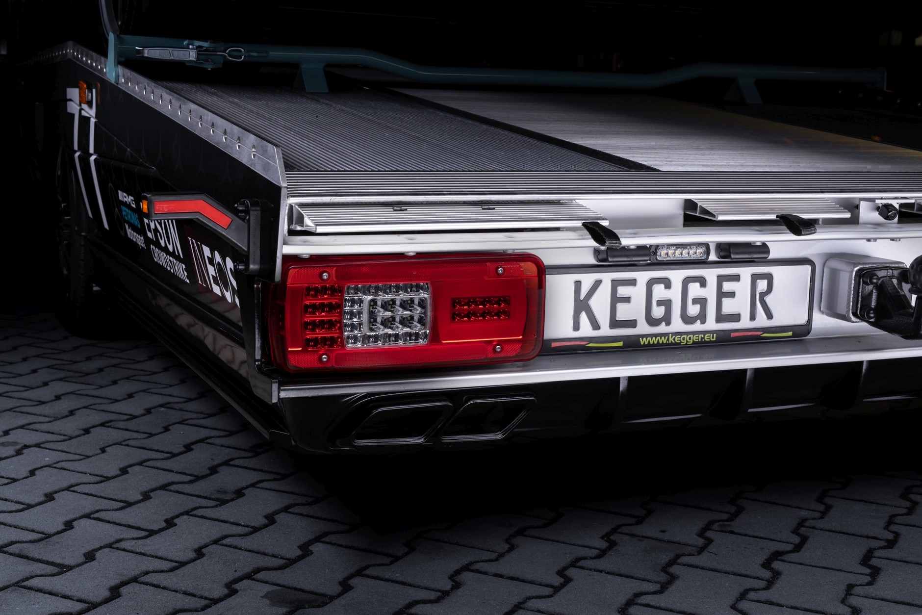 Mercedes Sprinter Petronas Edition Kegger