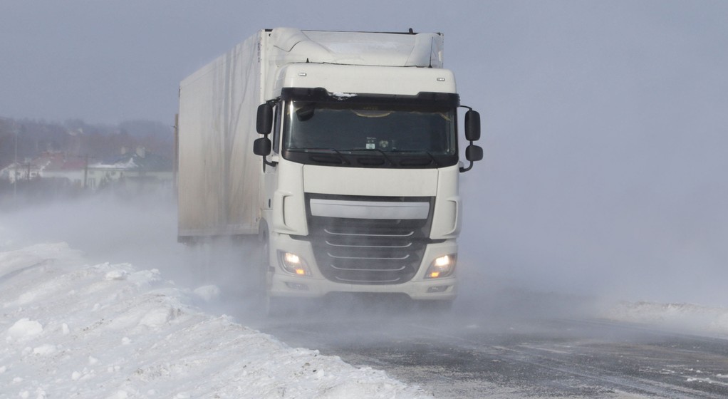 Ciężarówka zimą
