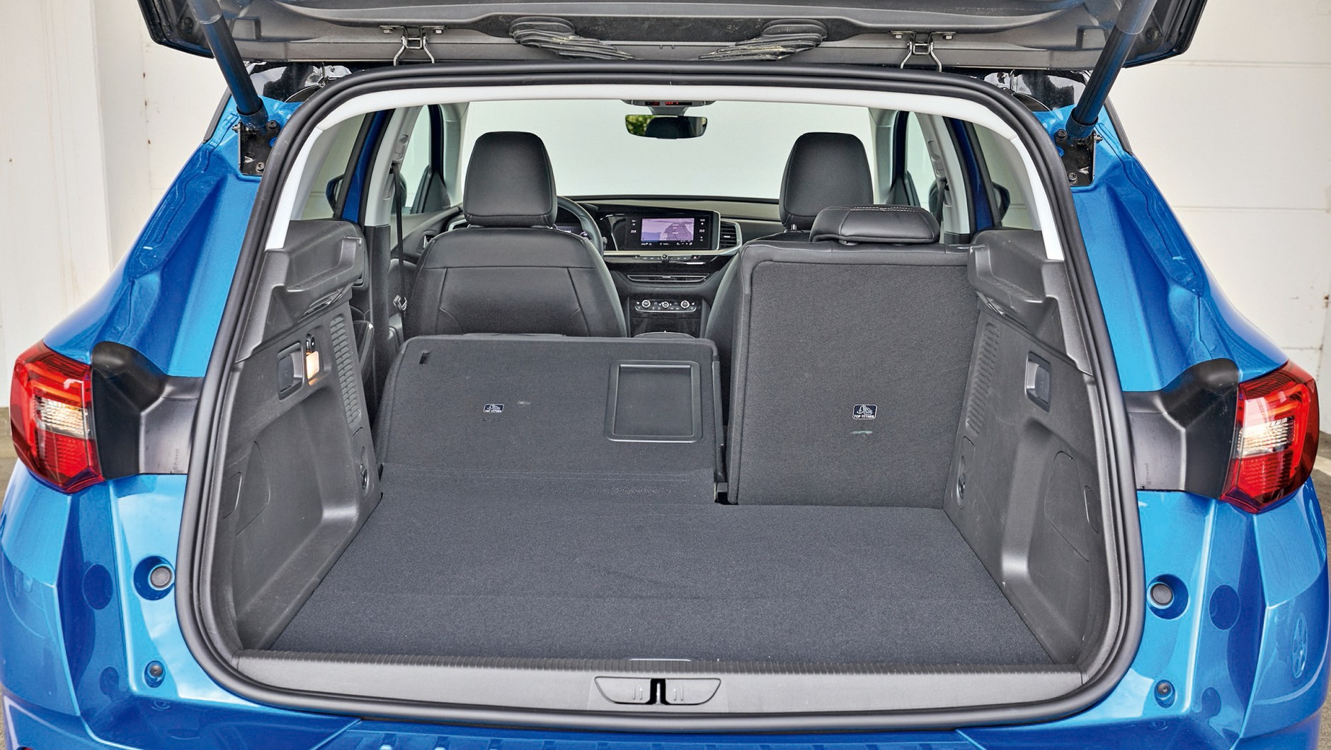 Kia Sportage plug-in kontra Opel Grandland plug-in