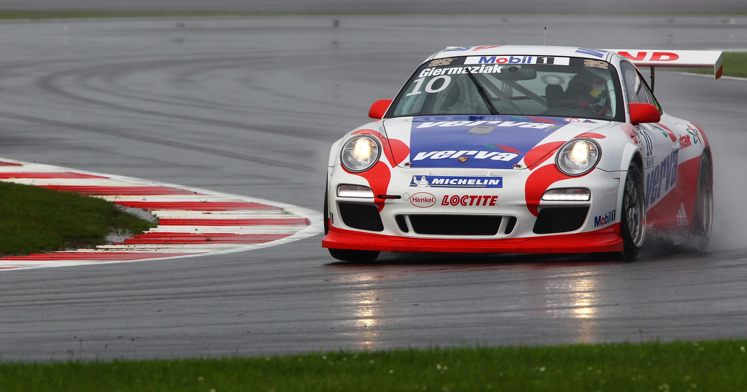Giermaziak wygrywa trening Porsche Supercup