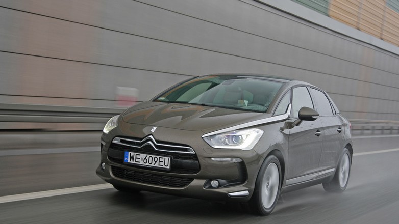Test Citroena DS5 1.6 THP 200 Sport Chic: elegancka limuzyna