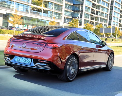 Mercedes EQE