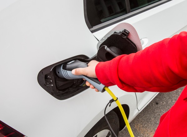 „5 faktów o autach elektrycznych” czyli…