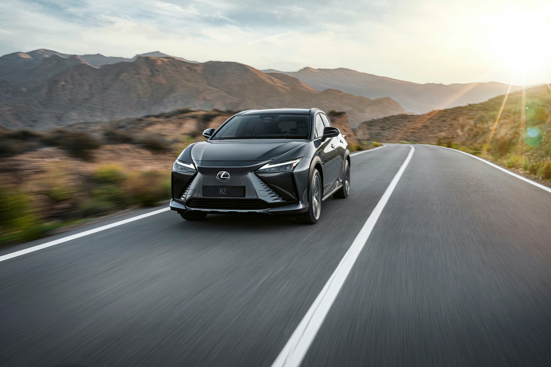 Lexus RZ 450e