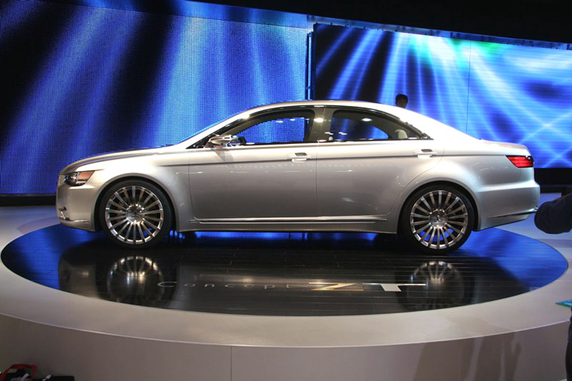 Tokio Motor Show 2007: Mitsubishi Concept-ZT – przyszłość sedana