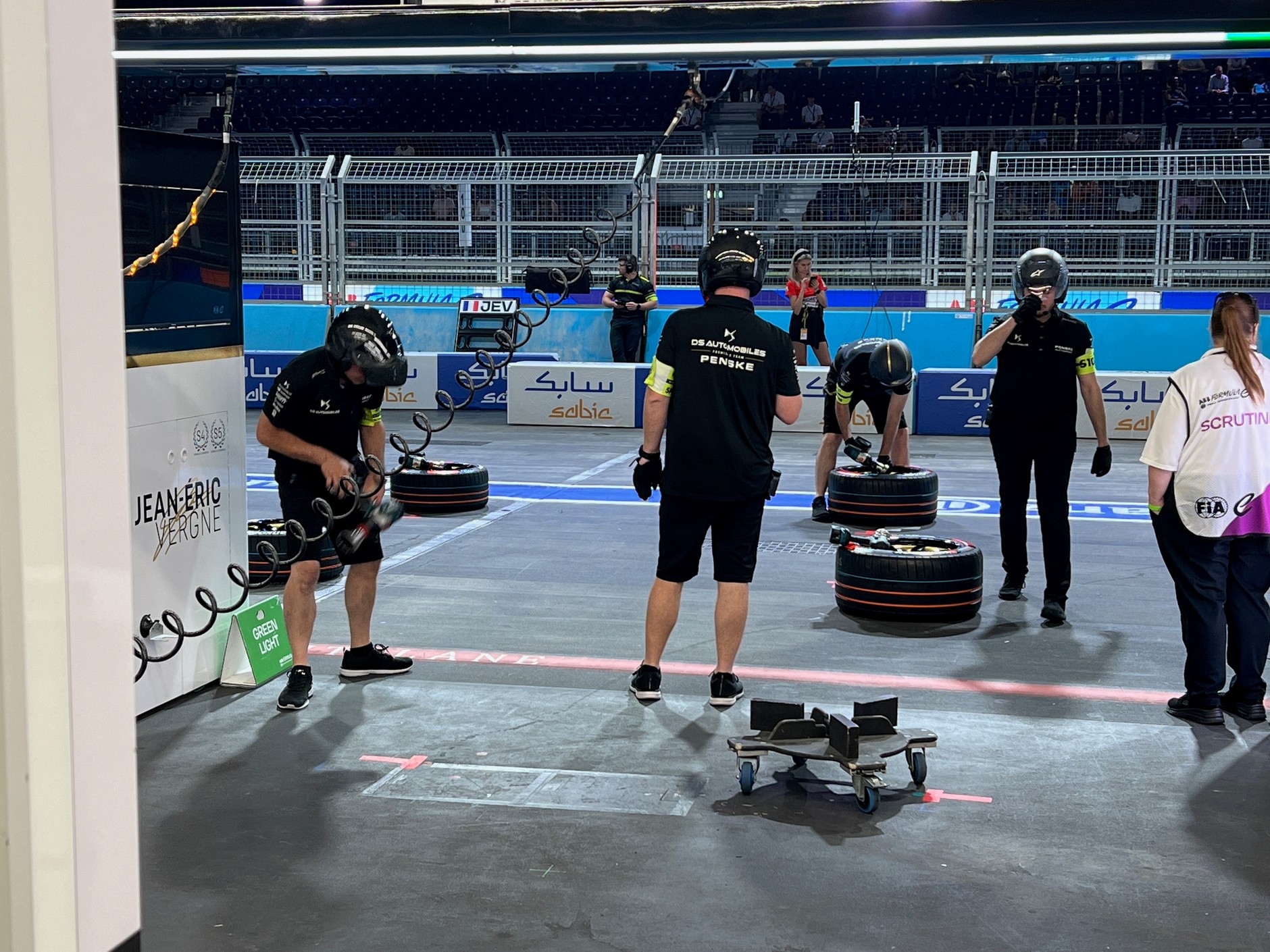 Wyścigi Formuły E na torze ExCel w Londynie