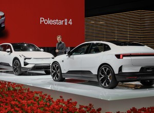 Projektanci Polestara 4 "zapomnieli" o tylnej szybie. Czym jeszcze nas zaskoczyli?