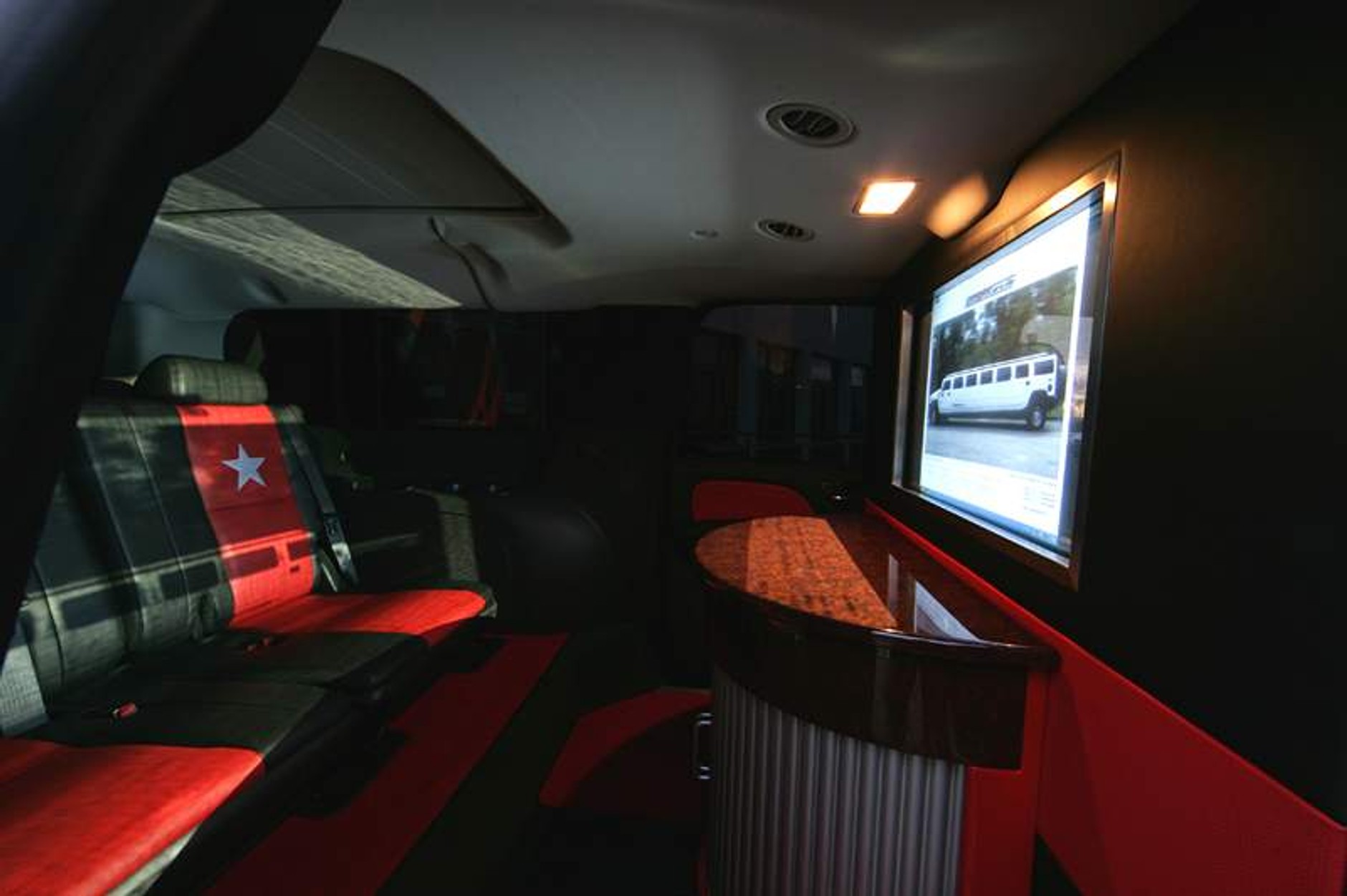 GeigerCars Cadillac Escalade STAR FORCE