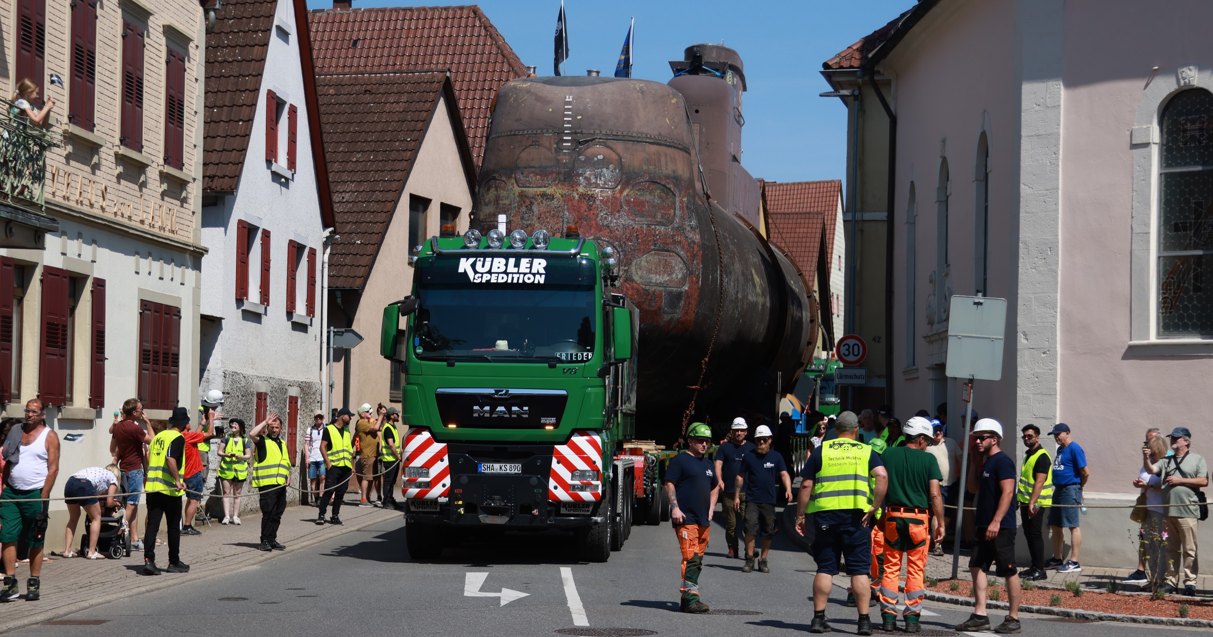 Transport okrętu podwodnego U17