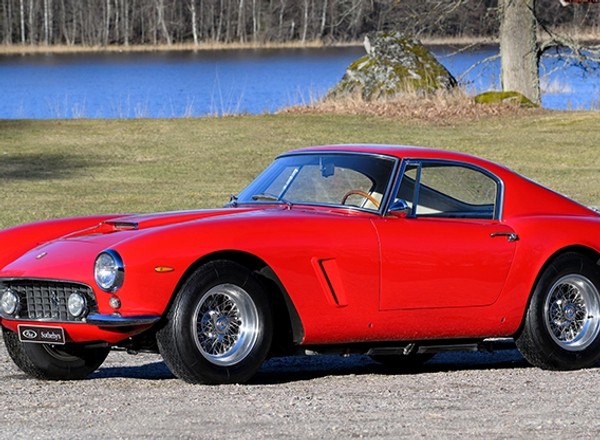 26 klasycznych Ferrari na aukcji. Aż 12 pochodzi z tajemniczej kolekcji