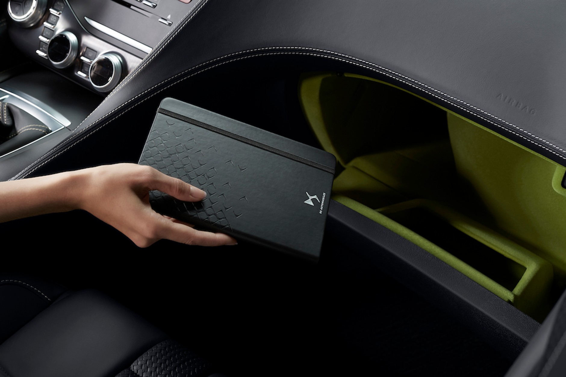 DS 5 na salonie  Paryżu