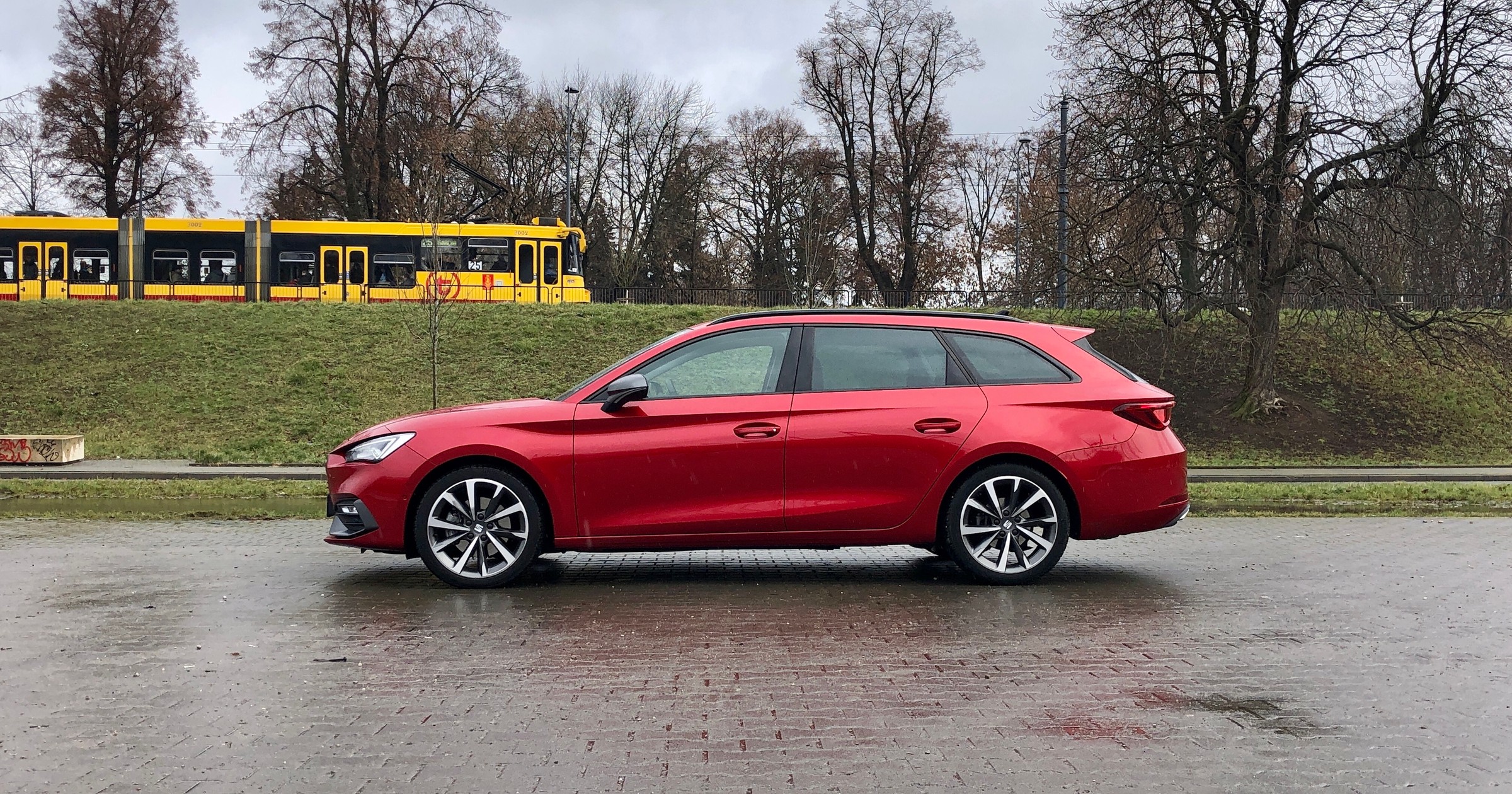 Seat Leon Sportstourer 2.0 TSI FR