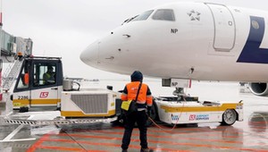 Wszedłem na płytę warszawskiego lotniska. To, co tam zobaczyłem, robi niesamowite wrażenie
