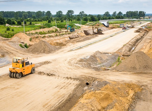 Ambitne plany budowy dróg. Do 2030 r. ponad 2 tys. km autostrad i ponad 6 tys. km dróg ekspresowych