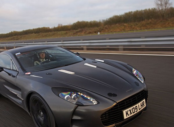Pierwszy Aston Martin One-77 już ma właściciela