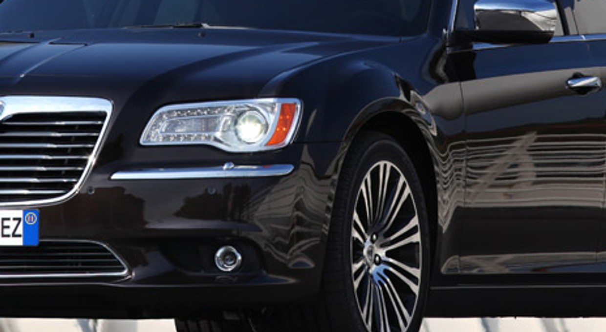 Czy wiesz co to za samochód? Audi czy Seat? Chrysler czy Lancia?