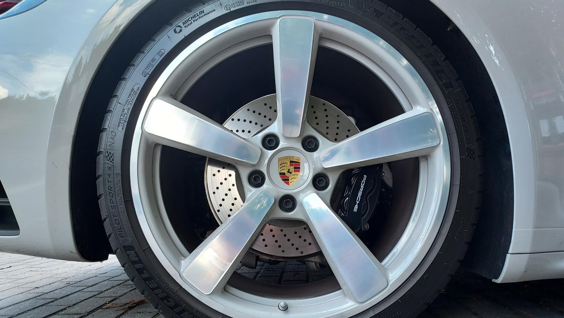 Porsche 911 Carrera S Cabriolet