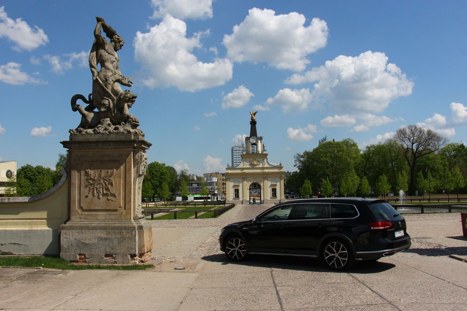 Volkswagen Passat Alltrack - płać i szpanuj na... asfalcie
