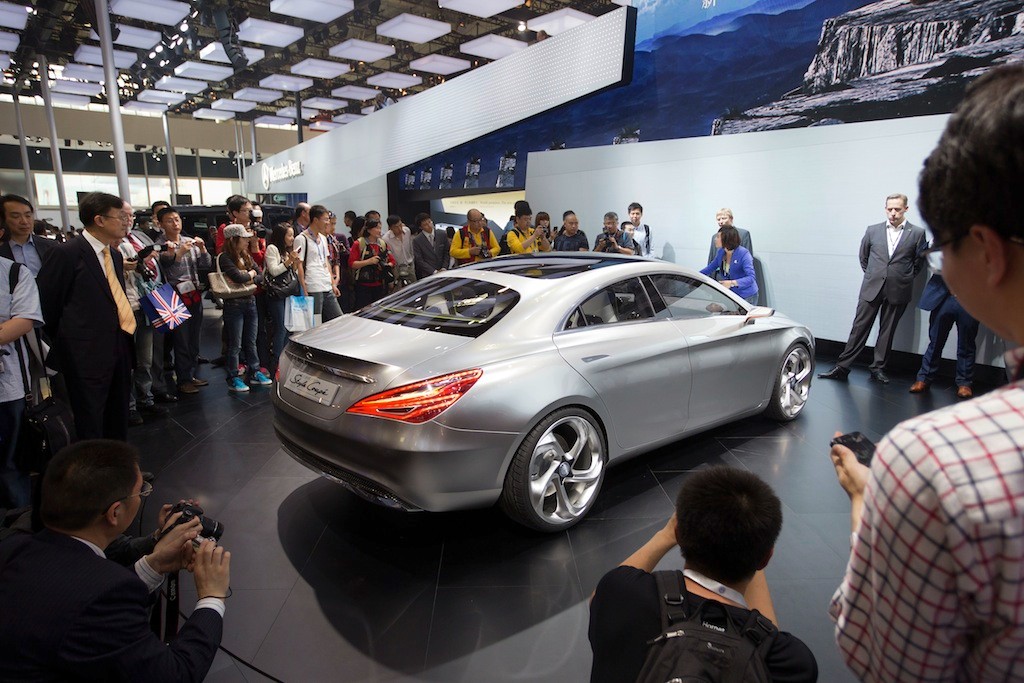 Mercedes CLA: czterodrzwiowe coupe