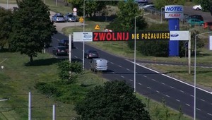 Wstawiają mandaty za niecierpliwość. Policjanci nie nadążają za zatrzymaniami [WIDEO]