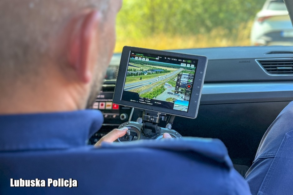 Tak teraz policjanci łapią kierowców. Drony wzbiły się nad S3