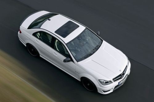 Mercedes C63 AMG 2011 lifting