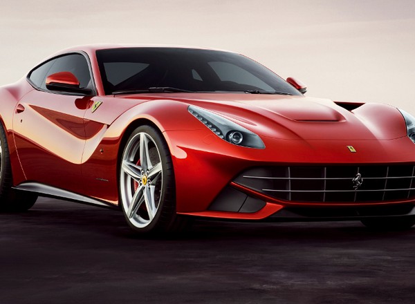 Lewandowski kupił sobie Ferrari F12