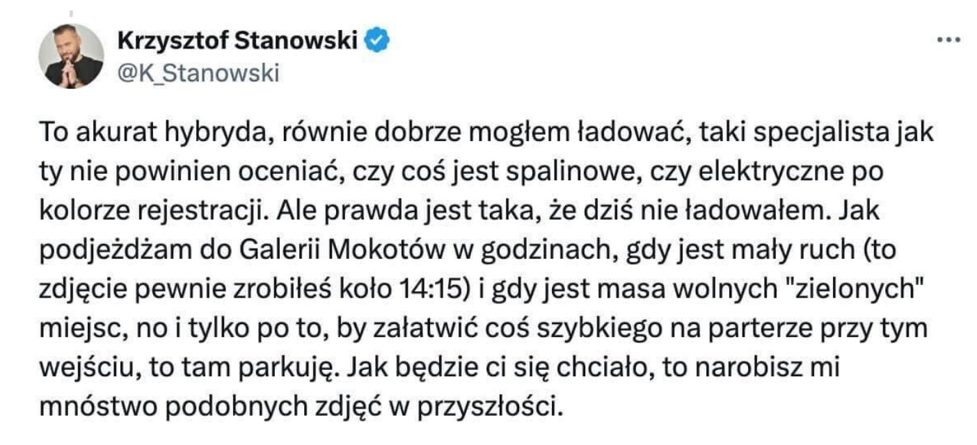 Krzysztof Stanowski o parkowaniu. Przyznaje się do złamania przepisów, ale nie obiecuje poprawy.