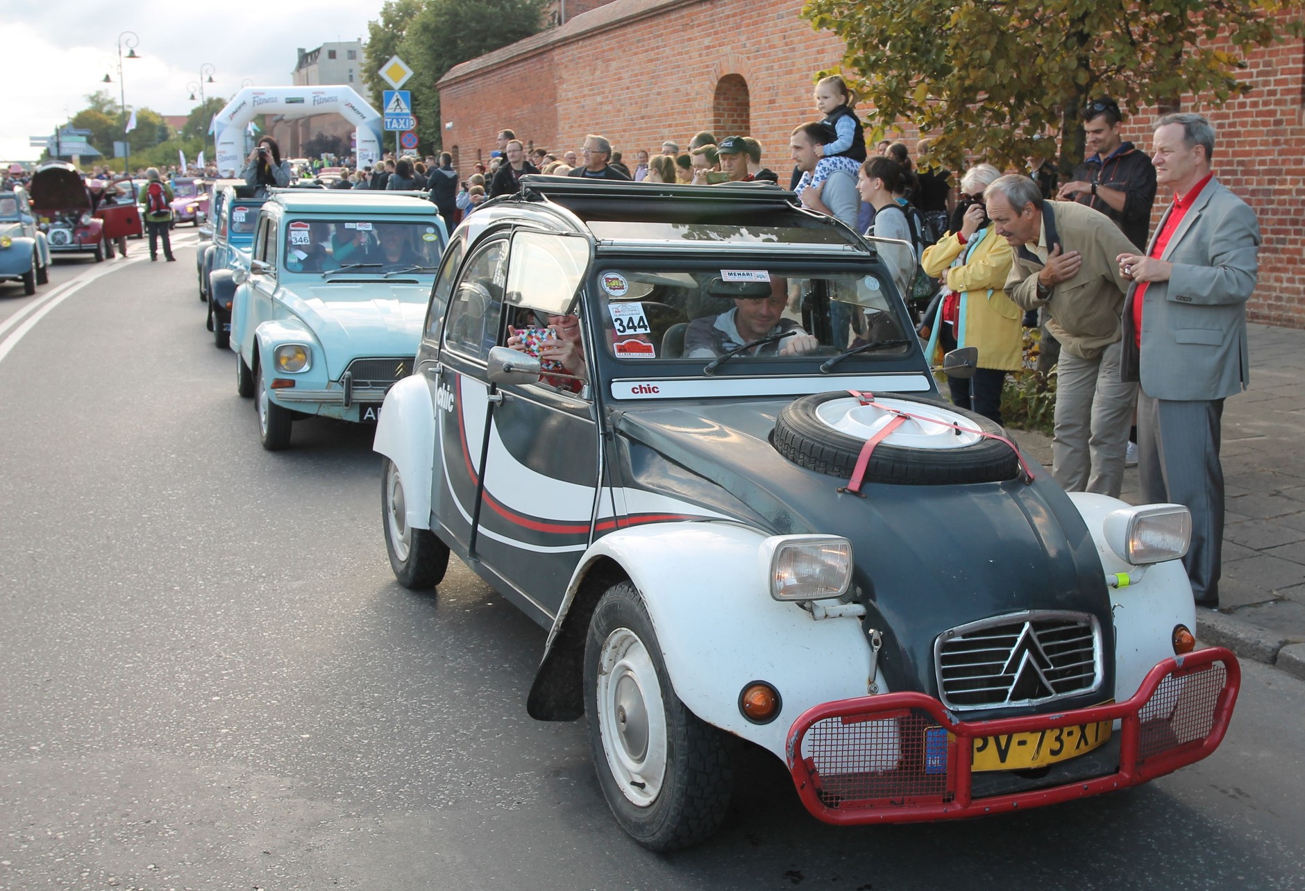 21. Światowy Zlot Miłośników Citroëna 2CV Toruń 2015