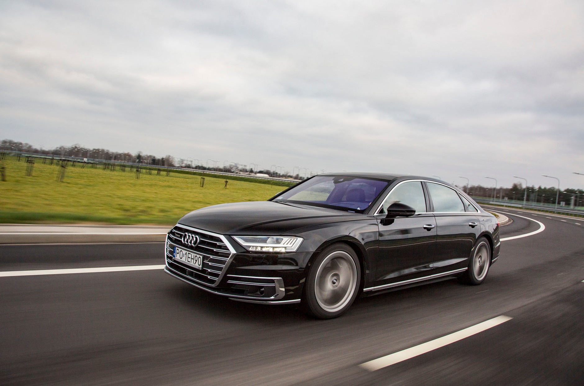 Audi A8 L 55 TFSI quattro - dotyk luksusu