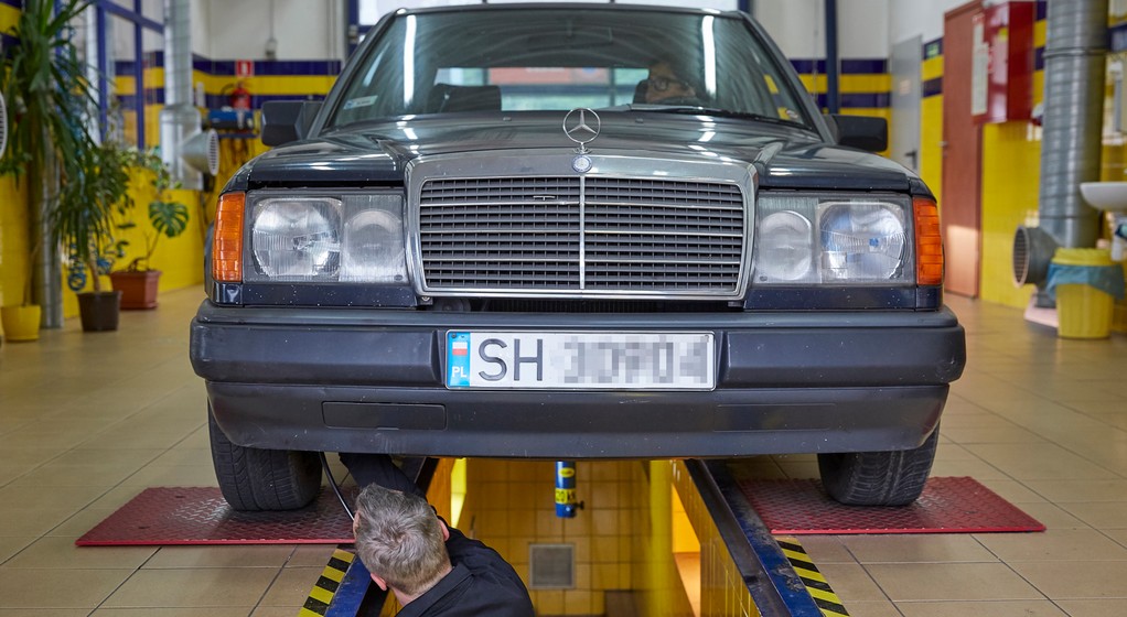 Badanie na stacji kontroli pojazdów