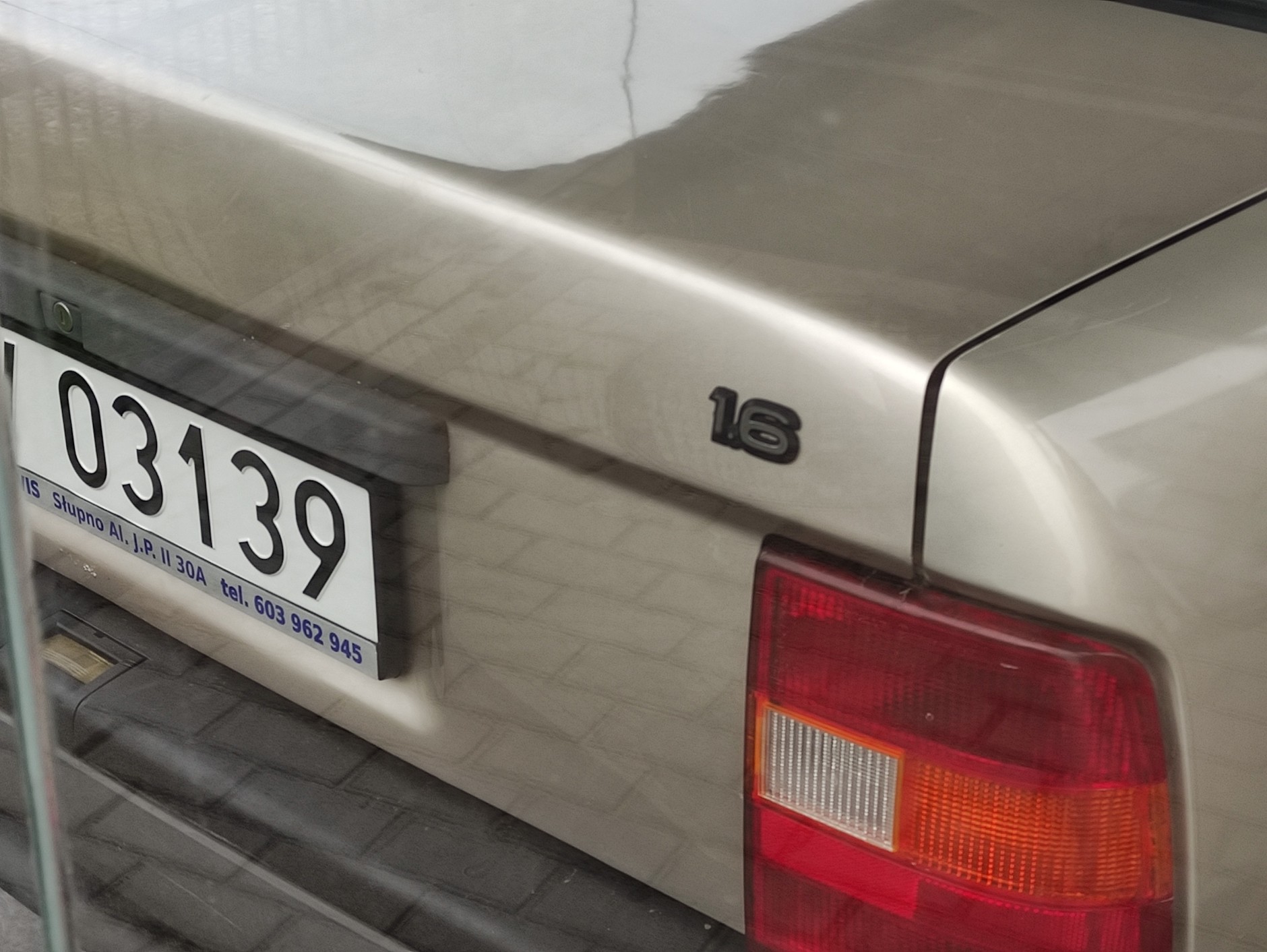 Opel Vectra A – relikwia drugiego stopnia