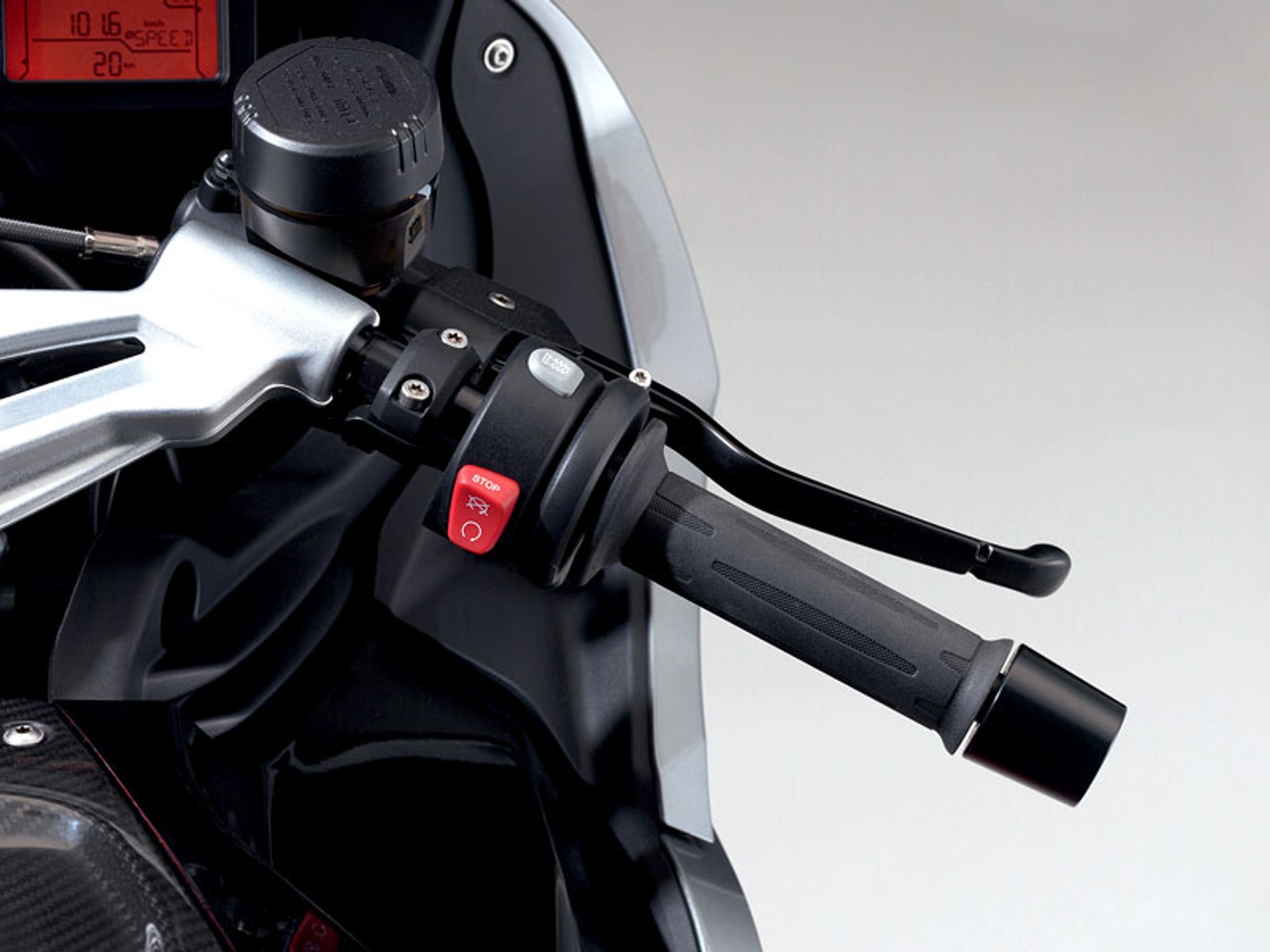 BMW Motorrad 2009: K 1300 S, K 1300 R, K 1300 GT (3x wideo HD!)