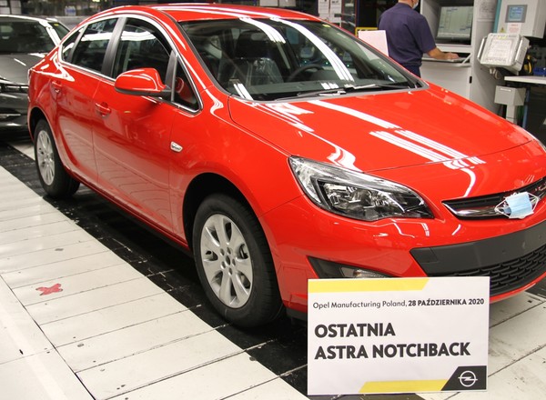 Opel skończył produkcję Astry sedan w Gliwicach