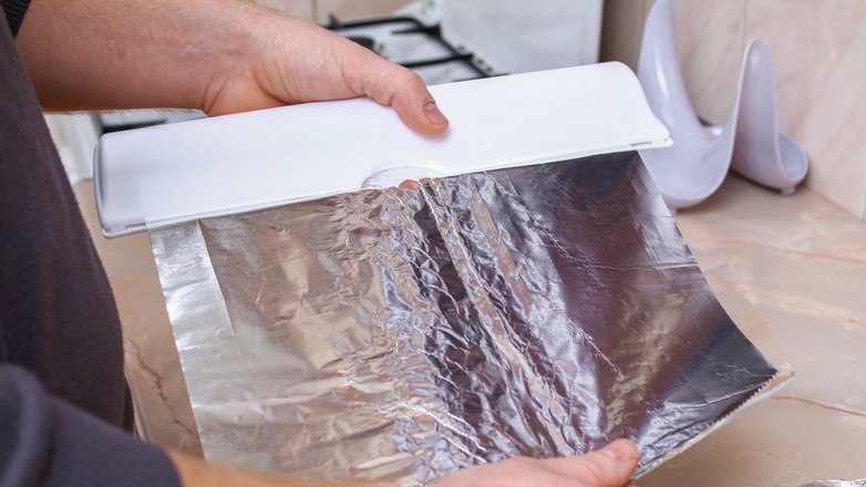 Folia aluminiowa może pomóc w walce ze złodziejami aut, wykorzystującymi metodę "na walizkę".