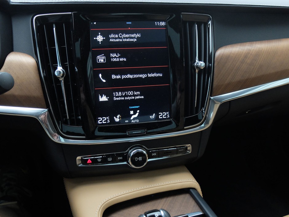 Volvo S90 T6 AWD - stylowo, szybko i wygodnie