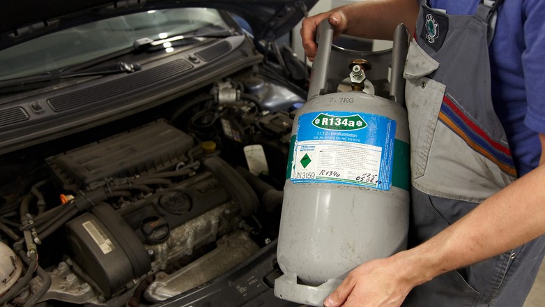 Czynnik R134a – jeszcze przez wiele lat będzie potrzebny, tymczasem już pojawiają się kłopoty z jego legalną dostępnością