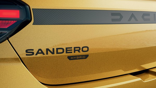 Dacia Sandero Hybrid 155