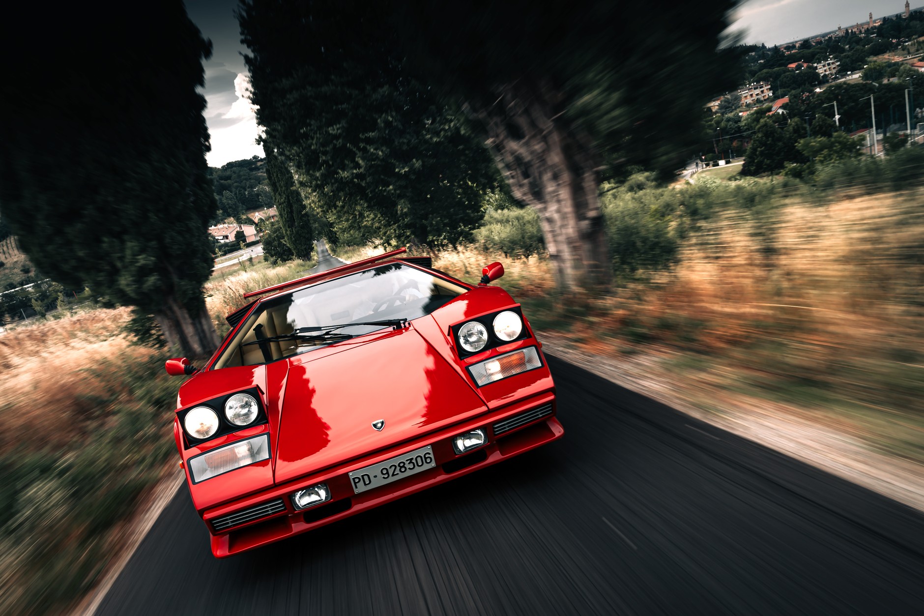 Lamborghini V12