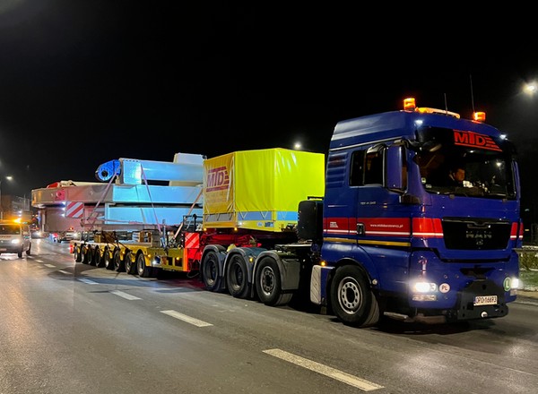 Droga S19 będzie zamykana. Na trasę znów wyjechał gigantyczny transport