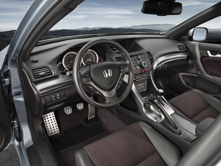 Honda Accord Genewa 2011
