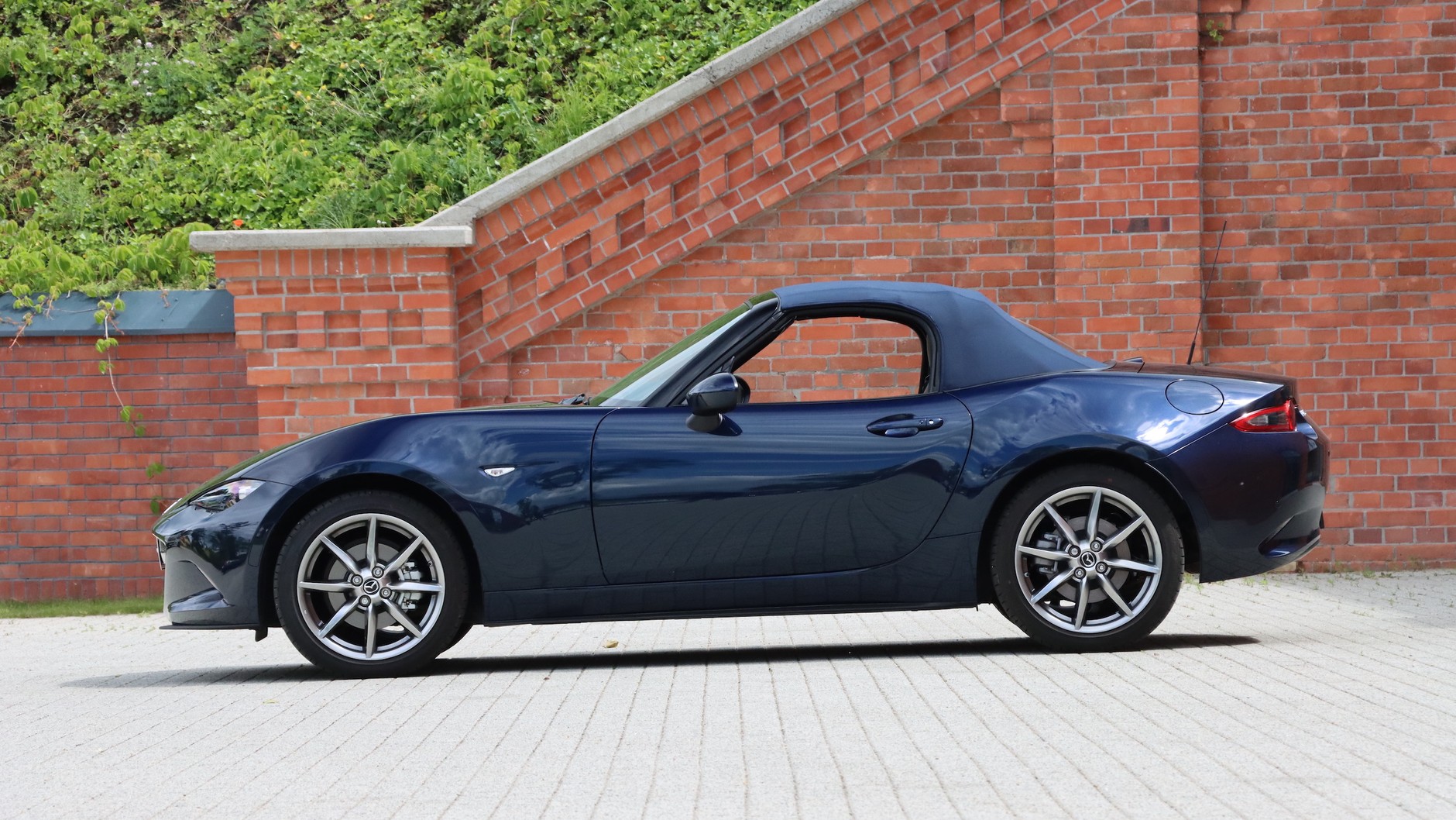 Mazda MX-5 2.0 SkyActiv-G Soft Top (ND, 2022 r.)