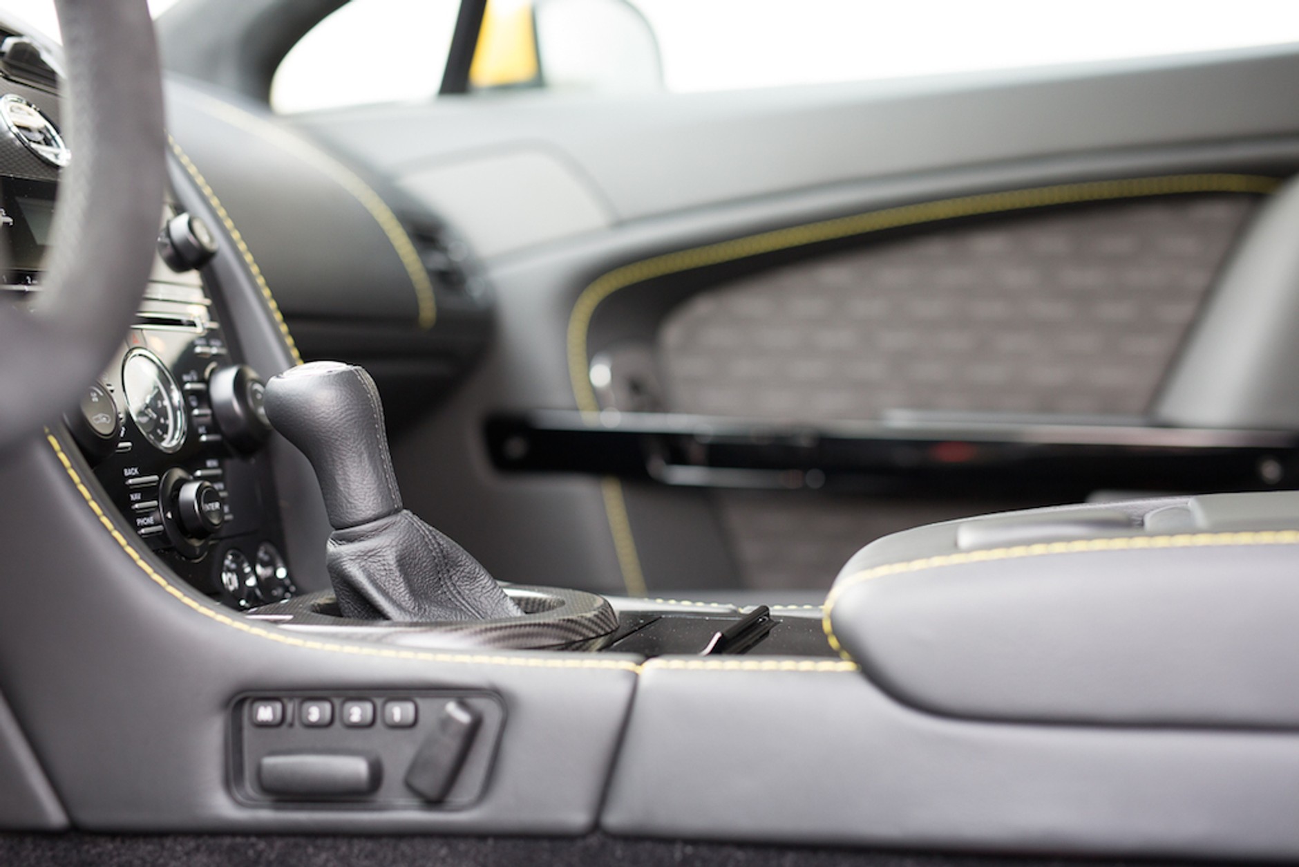 Aston Martin Vantage N430