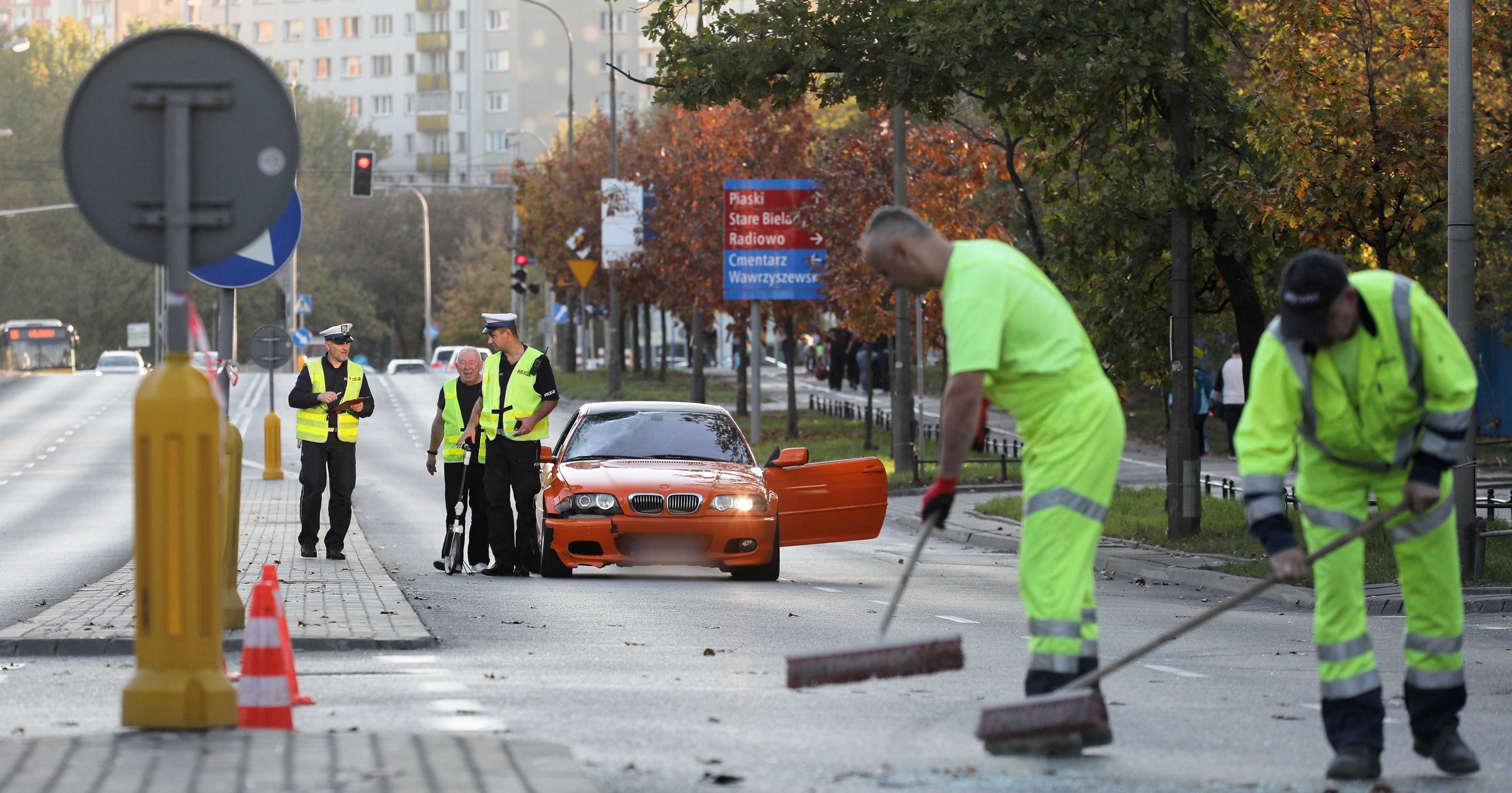 Wypadek przy ul. Sokratesa w Warszawie