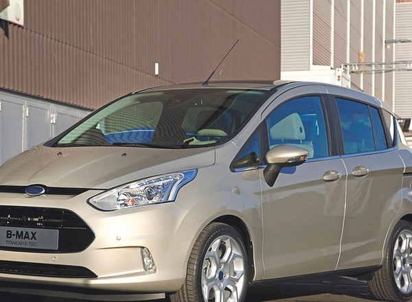 Ford B-Max: przestronny i ładny