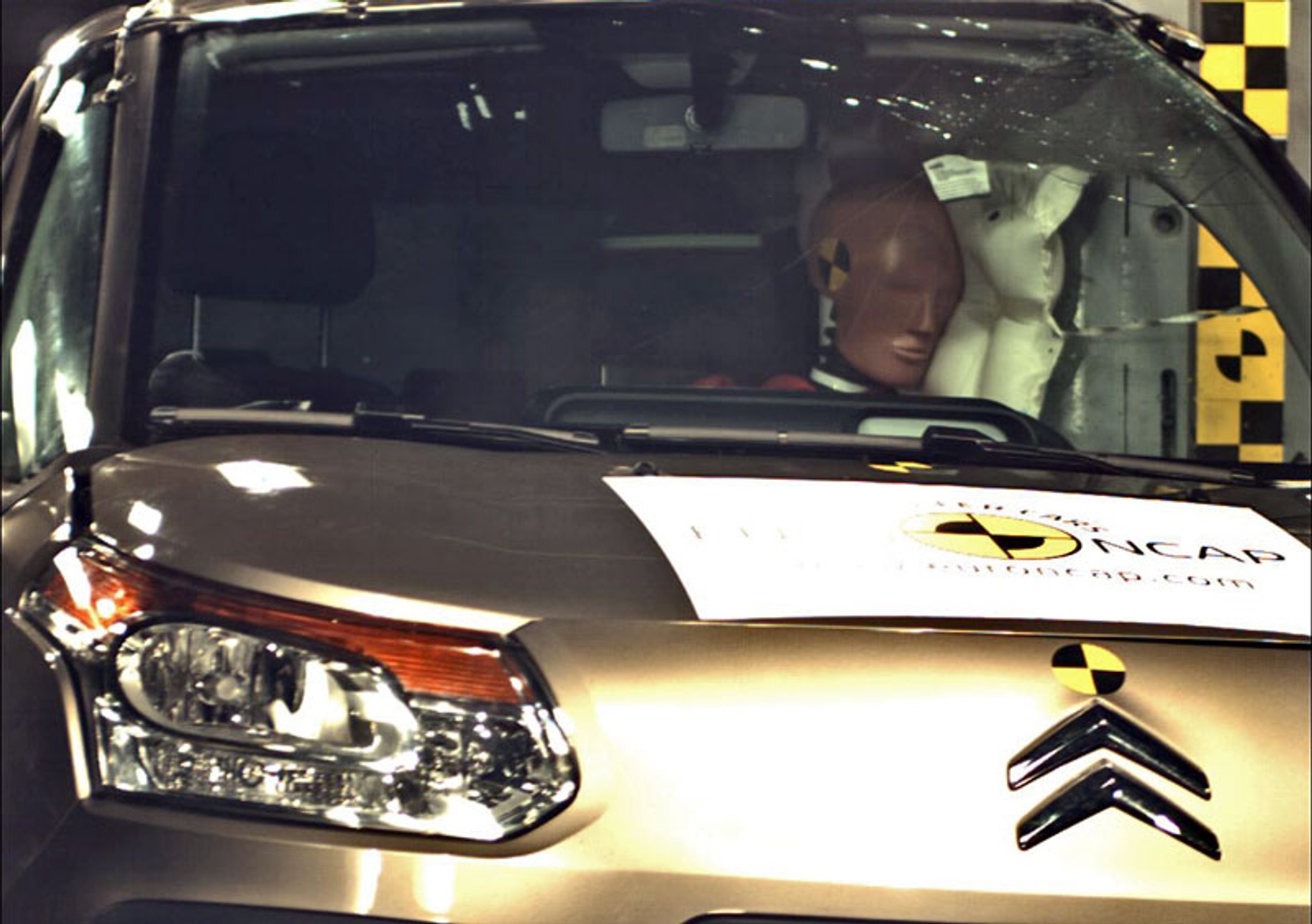 EuroNCAP: Citroën C3 Picasso na cztery gwiazdki (wideo)