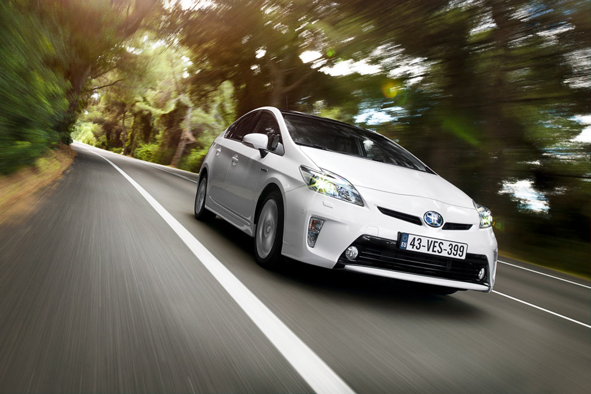 Toyota Prius 2012: retusz naczelnej hybrydy