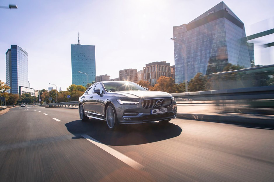 Volvo S90 D4 - inny wymiar luksusu